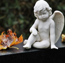 Grave care in Ukraine